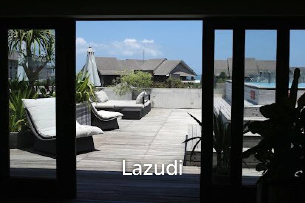 Stunning Freehold 30 bedroom hotel in Echo beach