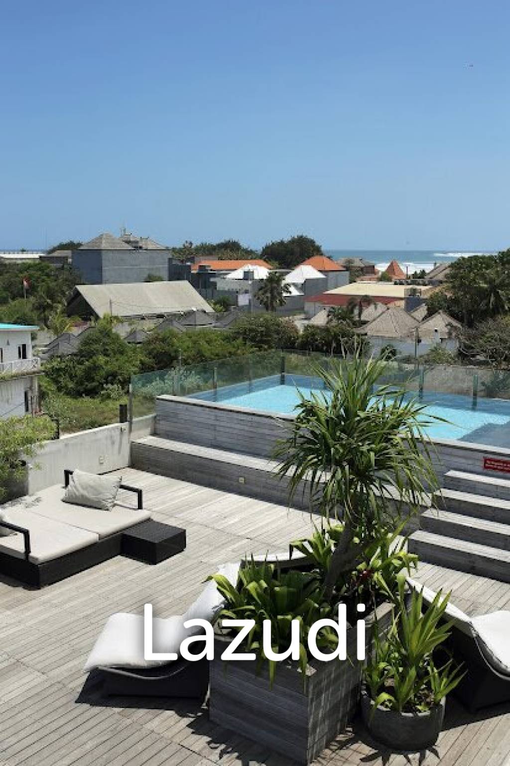 Stunning Freehold 30 bedroom hotel in Echo beach