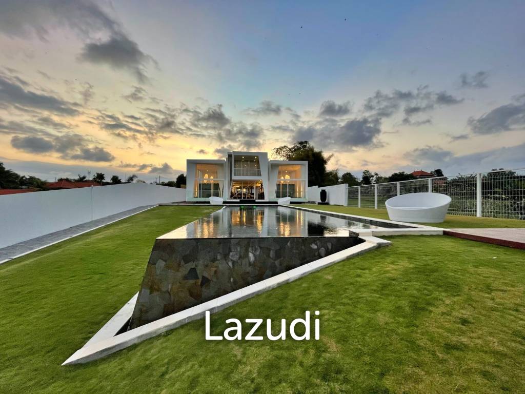 Architectural masterpiece 6 bedroom villa in Pererenan Bali