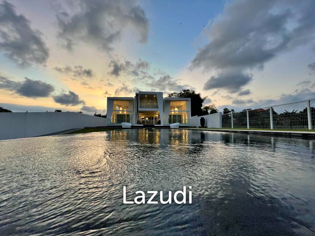 Architectural masterpiece 6 bedroom villa in Pererenan Bali