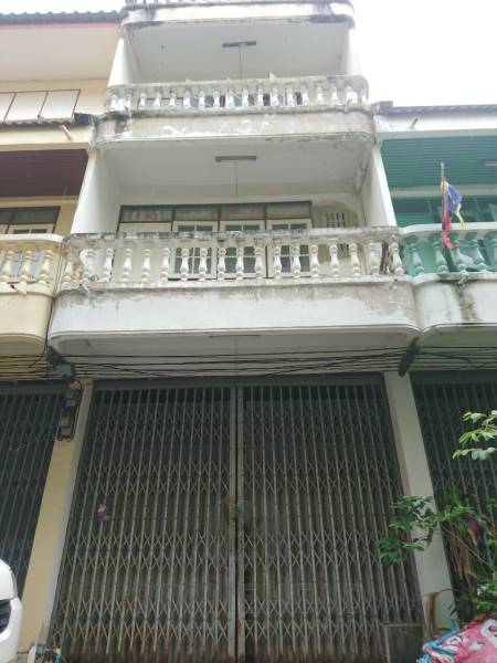 Cheapest Townhouse in the center of Hua-Hin