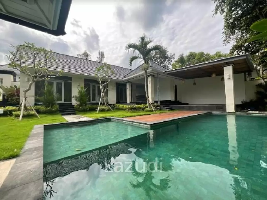 Newly built homes 3 Bedrooms villa in Pererenan Bali