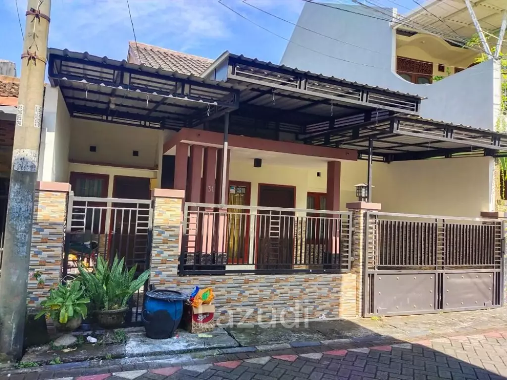 Rumah Dijual Dekat UPN Veteran Surabaya, Universitas Surabaya, Galaxy Mall Surabaya, Bandara Juanda, RS Premier Surabaya