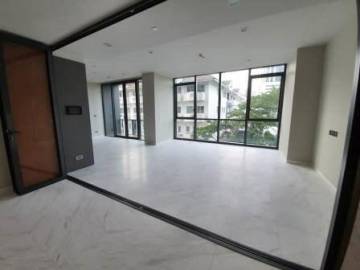The Monument Thong Lo 2 bedroom condo for rent unfurnished