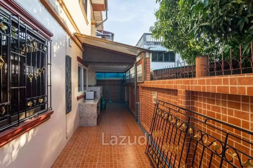 Two Story detached house for Sale!!!