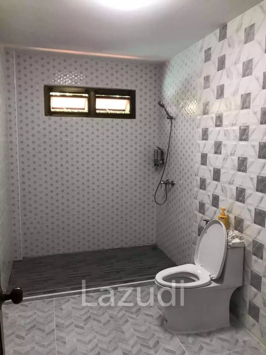 Two Story detached house for Sale!!!