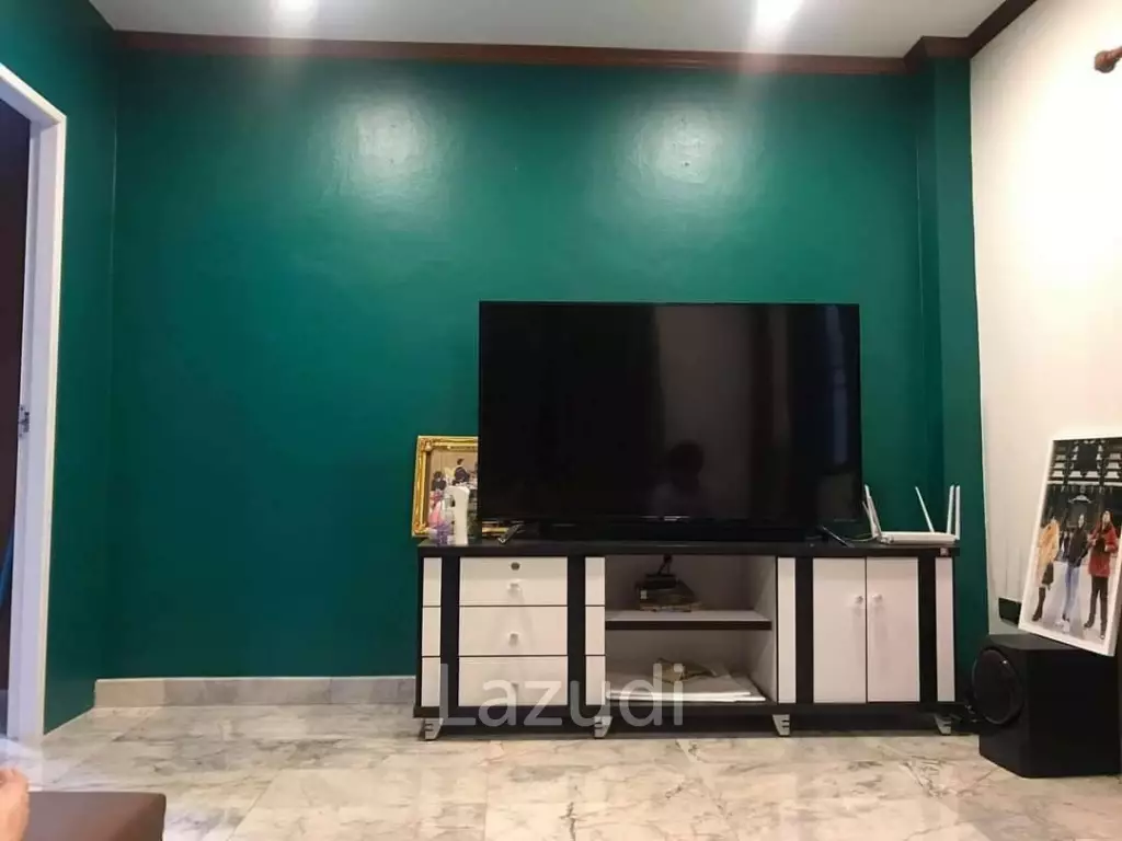 Two Story detached house for Sale!!!