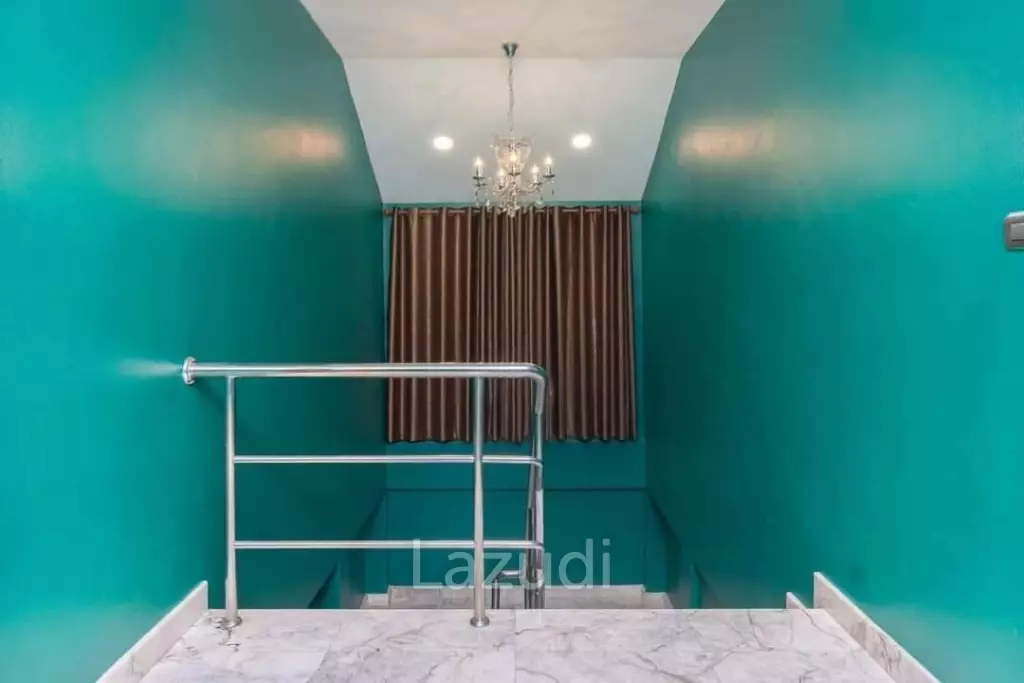 Two Story detached house for Sale!!!