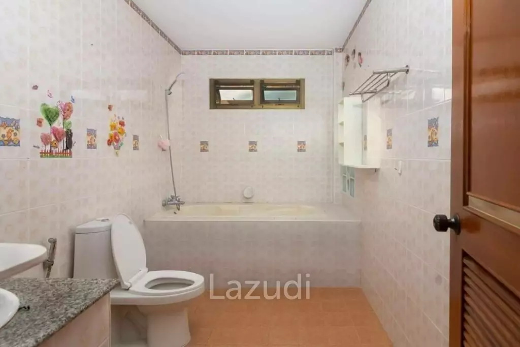 Two Story detached house for Sale!!!