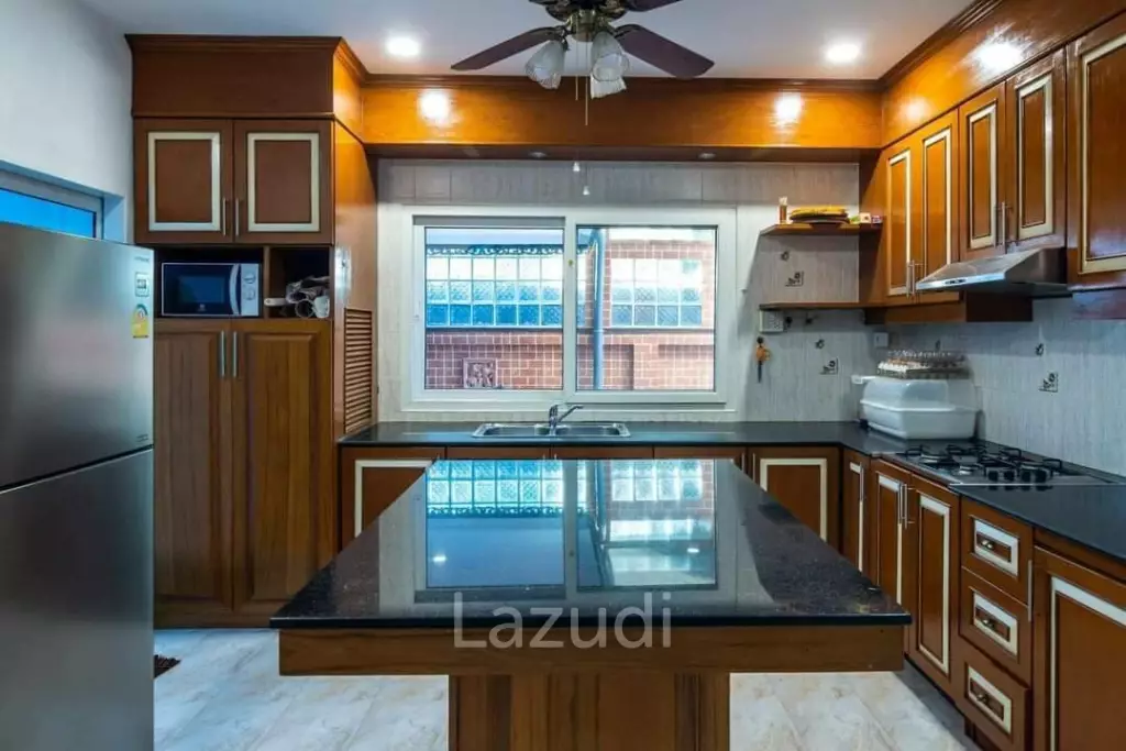 Two Story detached house for Sale!!!