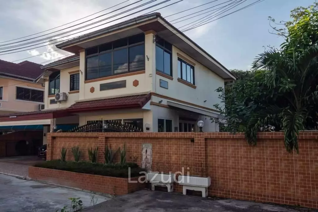 Two Story detached house for Sale!!!