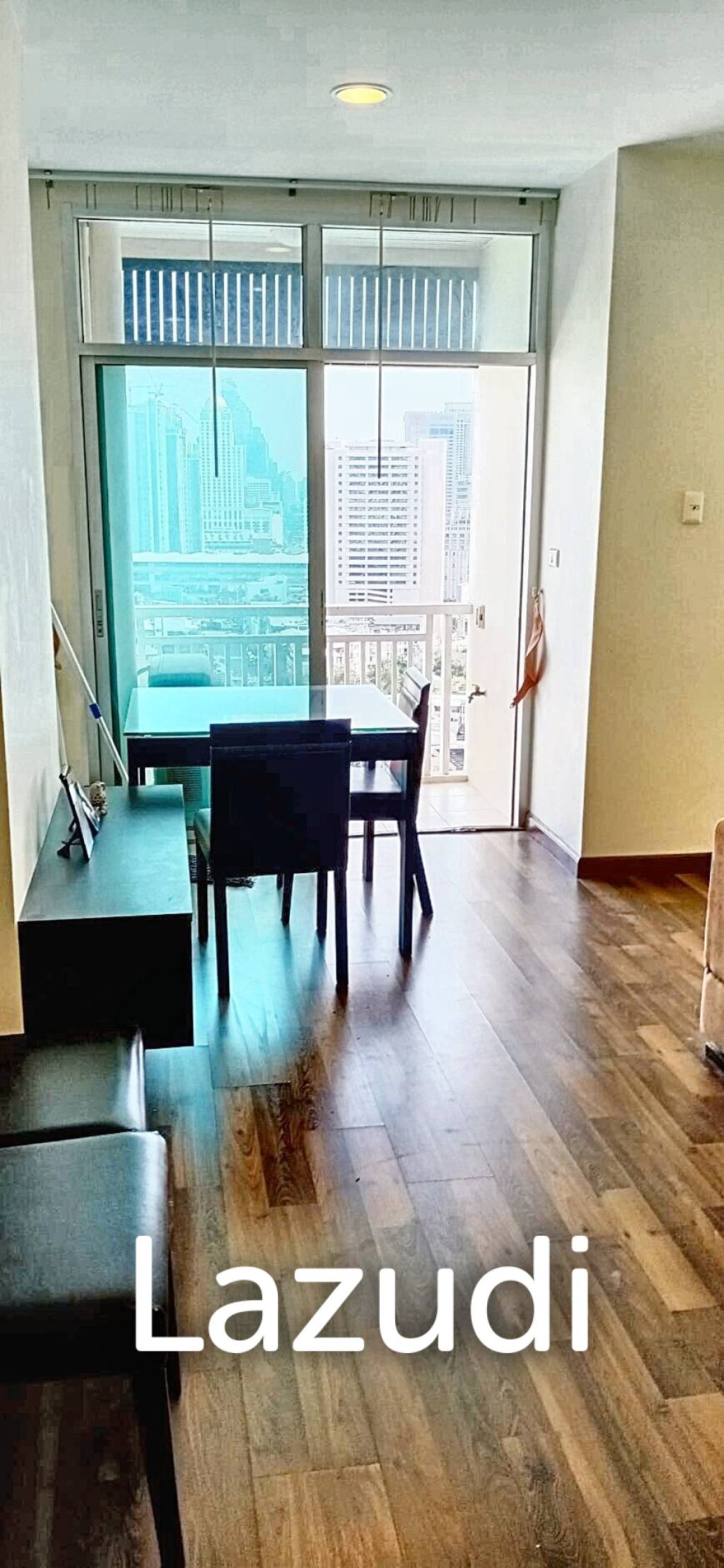 2 Bed 2 Bath 60 SQ.M Chewathai Ratchaprarop