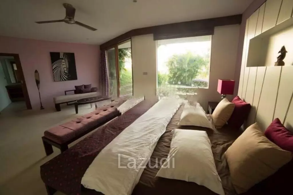 Spectacular 4 Bedroom Freehold villa full furnished in Padang Padang Bukit Pecatu