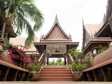 Wooden House, thai style for sale 8 br in Ayutthaya
