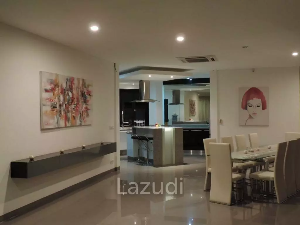 Beautiful masterpiece in Jimbaran Hills Badung Bali