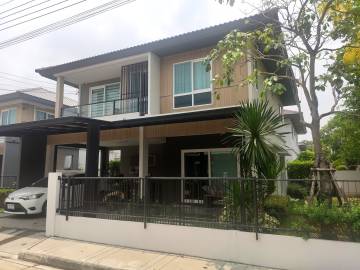 Modern and spacious family home