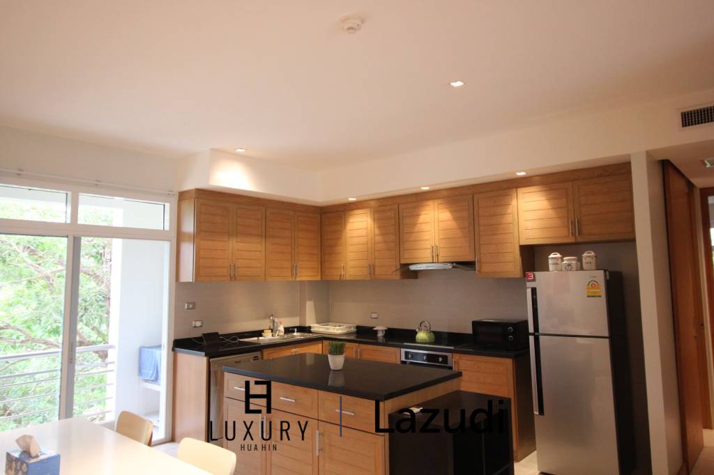 Blue Lagoon: Large 2 Bed Luxury Condo with Hotel Facilities