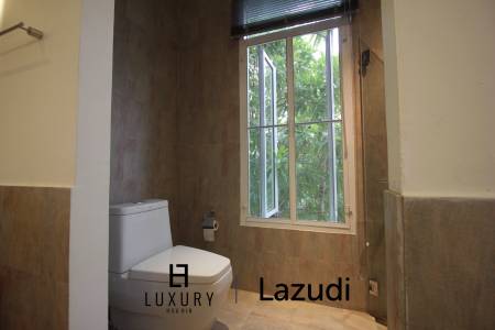 Blue Lagoon: Large 2 Bed Luxury Condo with Hotel Facilities