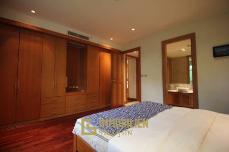 Blue Lagoon: Large 2 Bed Luxury Condo with Hotel Facilities