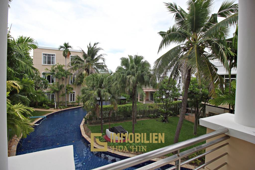 Blue Lagoon: Large 2 Bed Luxury Condo with Hotel Facilities