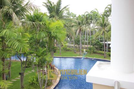 Blue Lagoon: Large 2 Bed Luxury Condo with Hotel Facilities