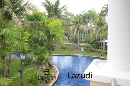 Blue Lagoon: Large 2 Bed Luxury Condo with Hotel Facilities