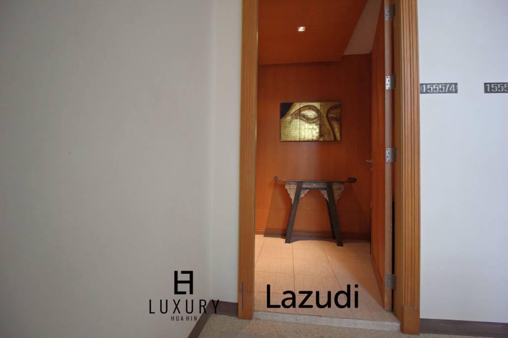 Blue Lagoon: Large 2 Bed Luxury Condo with Hotel Facilities