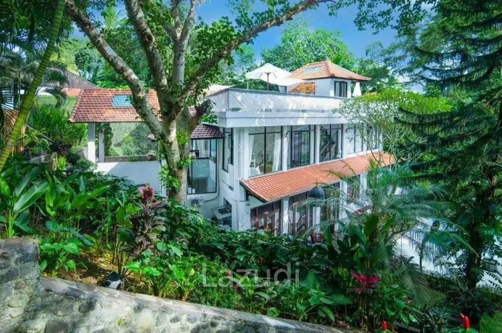 Beautiful Estate living 7 Bedroom Full Furnished in Cempaka Tanah Lot Bali