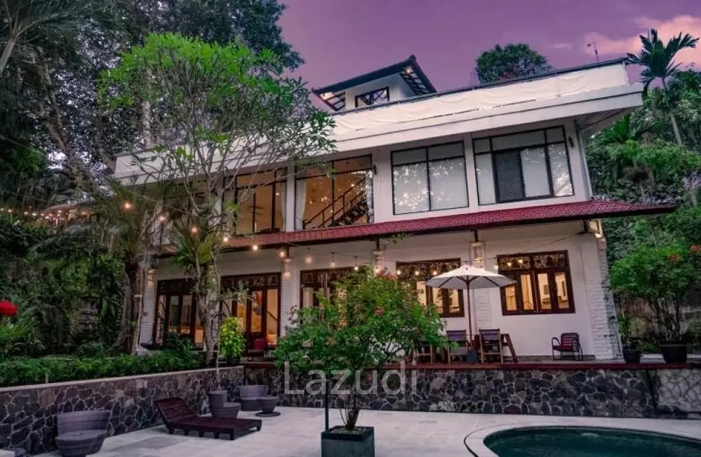 Beautiful Estate living 7 Bedroom Full Furnished in Cempaka Tanah Lot Bali
