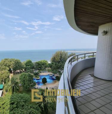 Krisada Condotel cliff and park pattaya