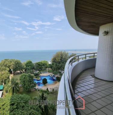 Krisada Condotel cliff and park pattaya