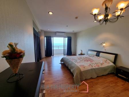 Krisada Condotel cliff and park pattaya
