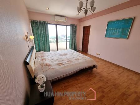 Krisada Condotel cliff and park pattaya