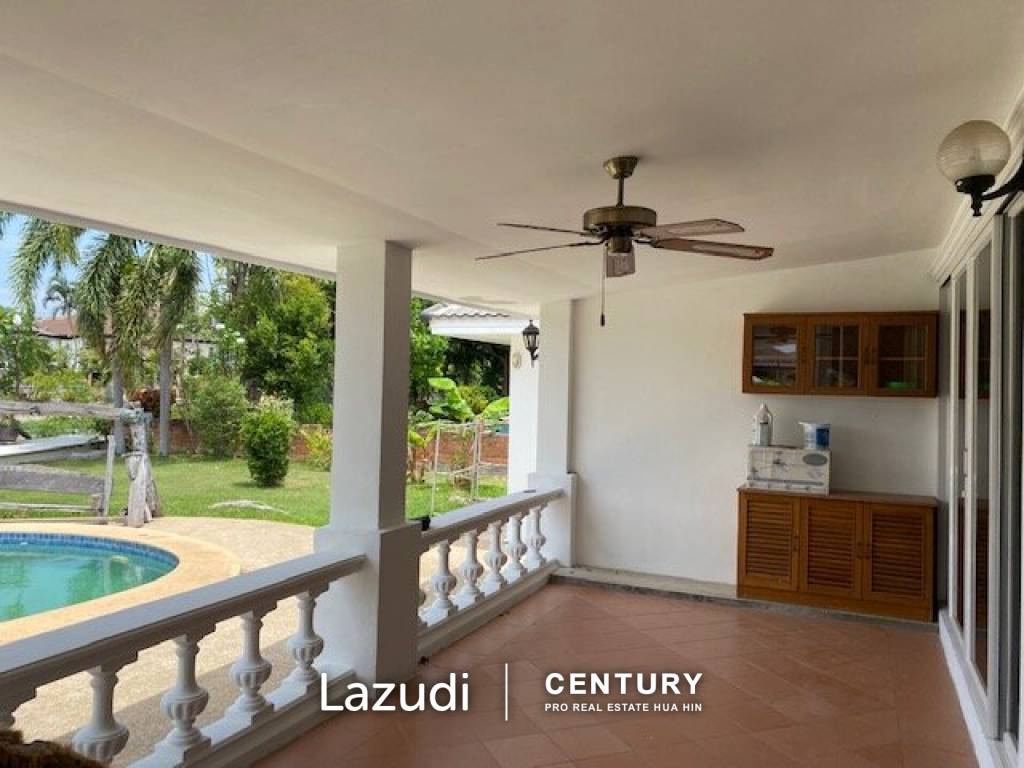 LAGUNA : 6 Bed Pool Villa with beautiful canal views, great rental potential