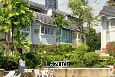 3 Bed 5 Bath 340 SQ.M Prompak Place