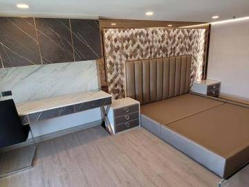 59 Heritage 4 bedroom duplex penthouse for sale with tenant