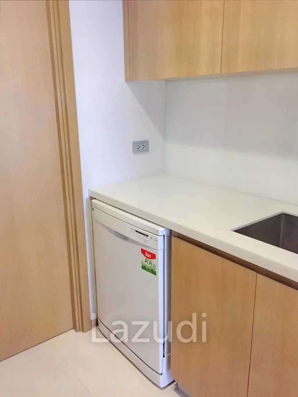 2 Bed 2 Bath 113 SQ.M Hyde Sukhumvit 13