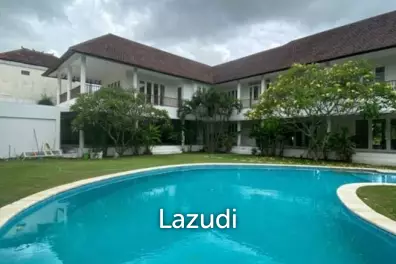 Large Family home 4 Bedroom, semi Furnished Leasehold in Umalas Badung Bali