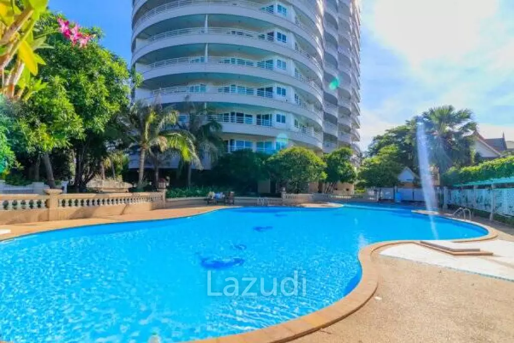 3 Bedroom Condo Sea View