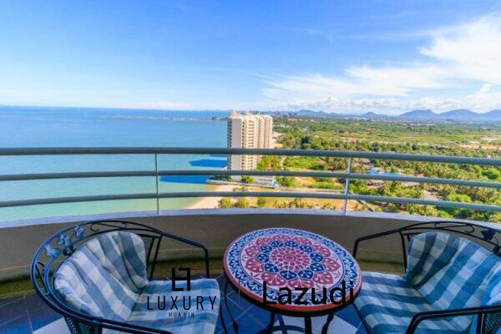 3 Bedroom Condo Sea View