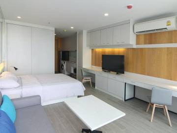 Studio condo for sale and rent at Noble Revo Silom