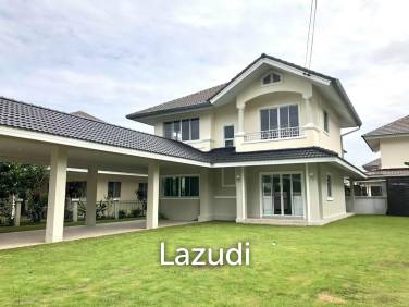 2 Storeys House 4 Beds 3 Baths in Chiang Mai