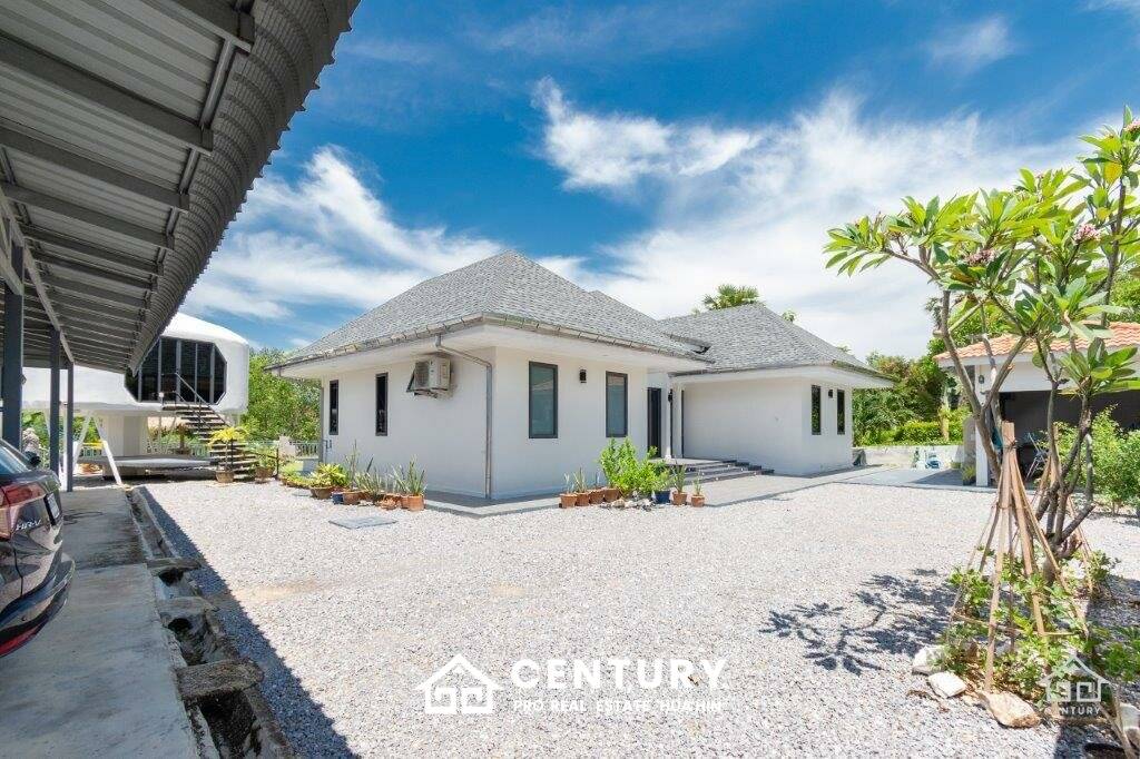 1,310 metro cuadrado 3 ` 4 Baño Villa de Venta