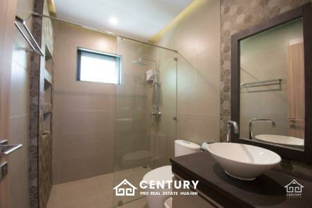 1,310 metro cuadrado 3 ` 4 Baño Villa de Venta