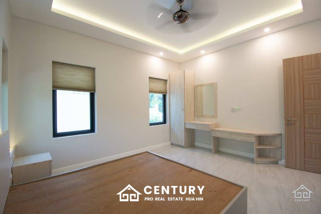 1,310 metro cuadrado 3 ` 4 Baño Villa de Venta