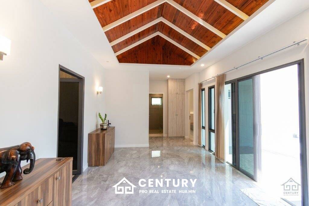 1,310 metro cuadrado 3 ` 4 Baño Villa de Venta