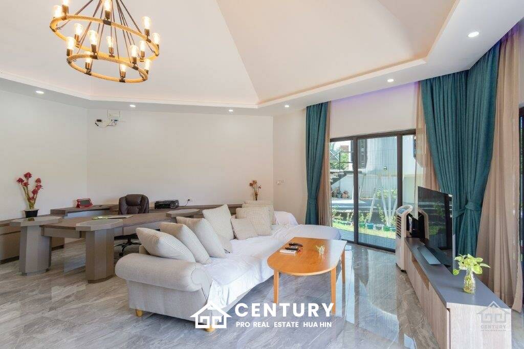 1,310 metro cuadrado 3 ` 4 Baño Villa de Venta