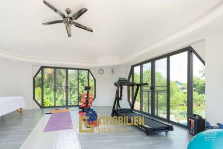 3 Bed 4 Bath Villa For Sale