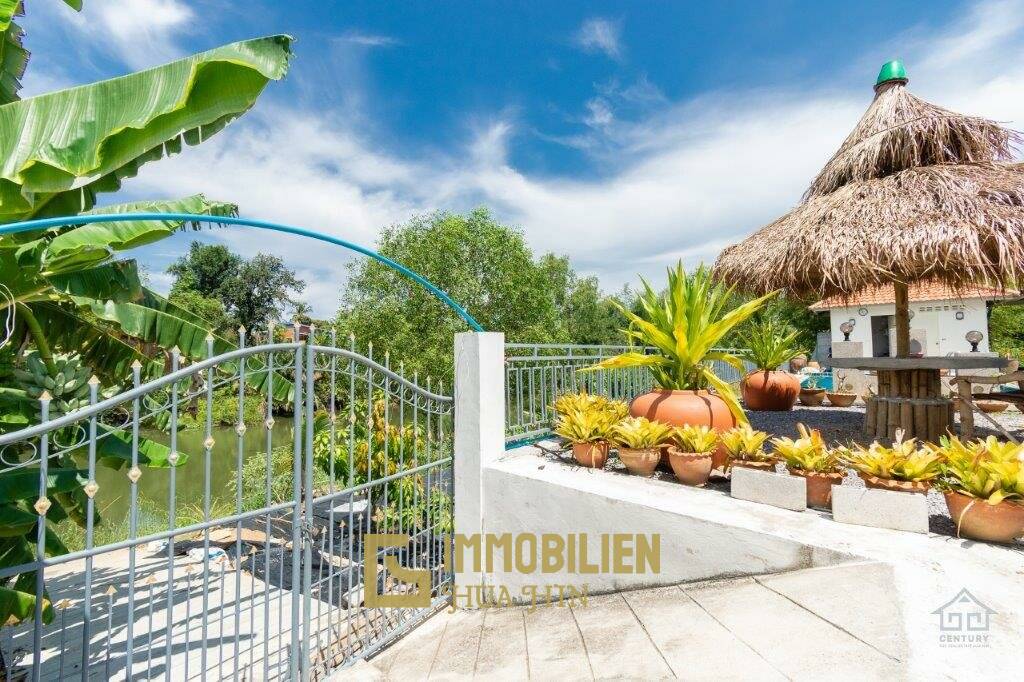 1,310 qm 3 Bett 4 Bad Villa Für Verkauf