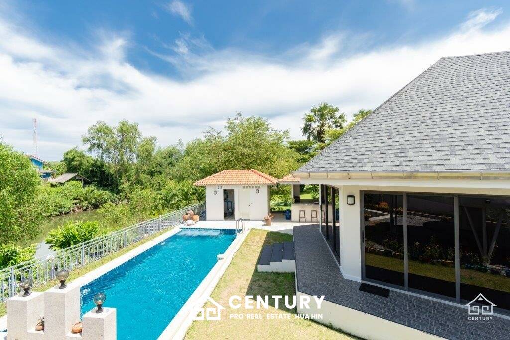 1,310 metro cuadrado 3 ` 4 Baño Villa de Venta